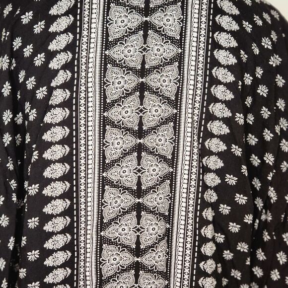 Amuse Society Floral Caftan Coverup - Picture 7 of 10